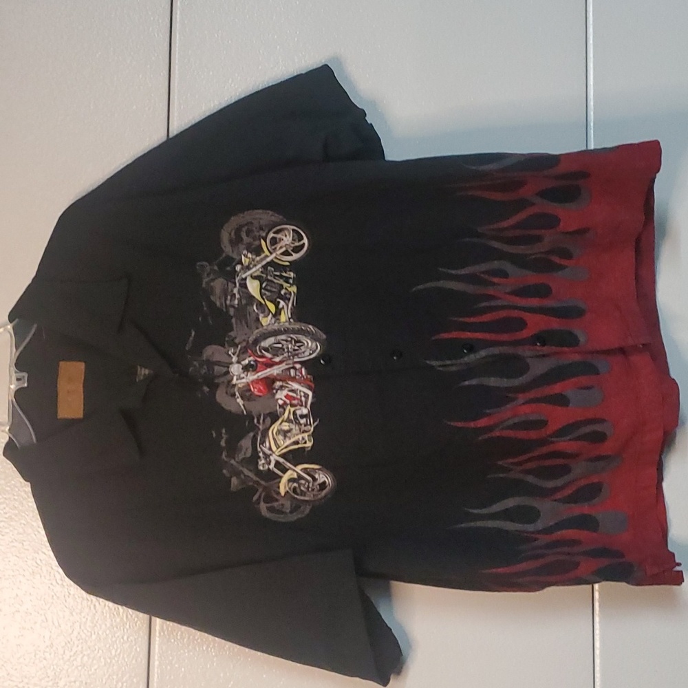 Clearwater Outfitters Motorcycle Shirt Black WithRed and Gray Flames Button Tee